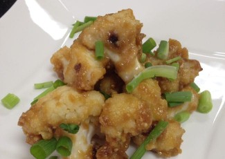 Photo: Cauliflower Bites with Peanut Sauce