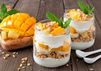 Photo: Fresh Fruit Parfait with Yogurt