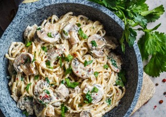 Photo: Raw Kelp Noodle Alfredo with Mushrooms