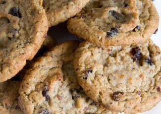 Photo: Oatmeal Raisin Cookies