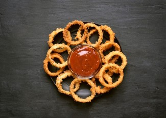 Photo: Raw Onion Rings