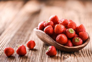 Photo: Bowl of Strawberries