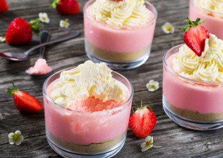 Photo: Strawberry Mousse