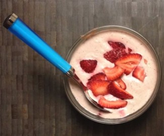 Photo: Raw Vegan Strawberry Parfait