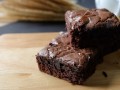 Fudgy carob brownies